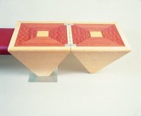 chameleon_bench_4_200x.jpg (4596 bytes)