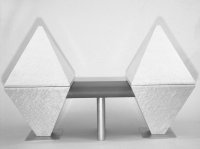 chameleon_bench_mono_200x.jpg (3671 bytes)